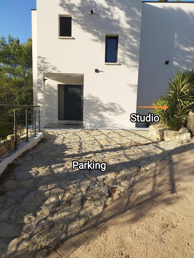 Studio Du Roc Des Garrigues Langlade Екстер'єр фото